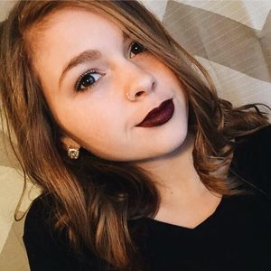 Meet your Posher, Eliza